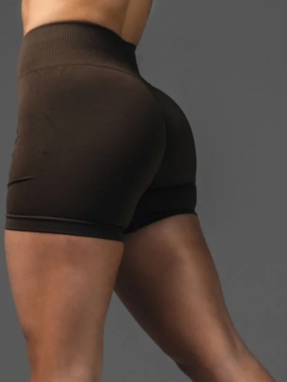 Hi-Rise Forme Seamless Scrunch Short 🌸 NEW 🌸